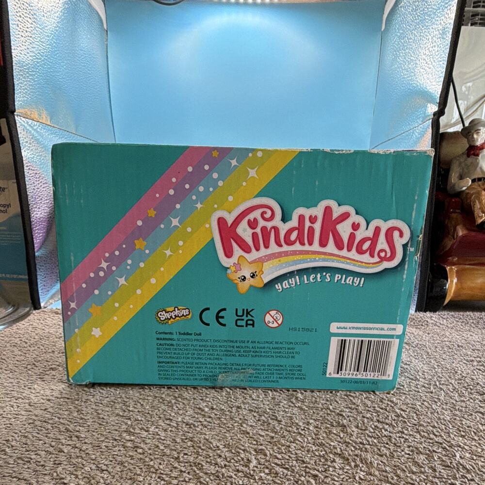 Kindi Kids Scented Sisters Tiara Sparkles 10in Doll, Scented Clothes. New in box - Picture 6 of 7